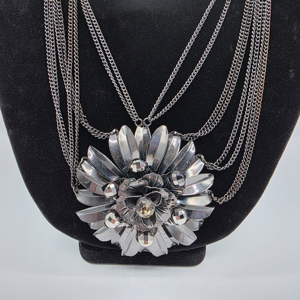Womens Silver Tone Multi Strand Chain Flower Crystal Pendant 34" Fairycore - Picture 2 of 10